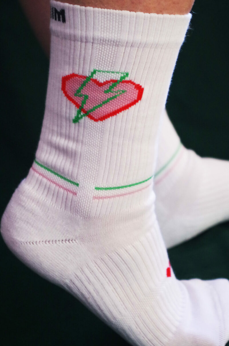 Paire de chaussettes coeur éclair – Image 2