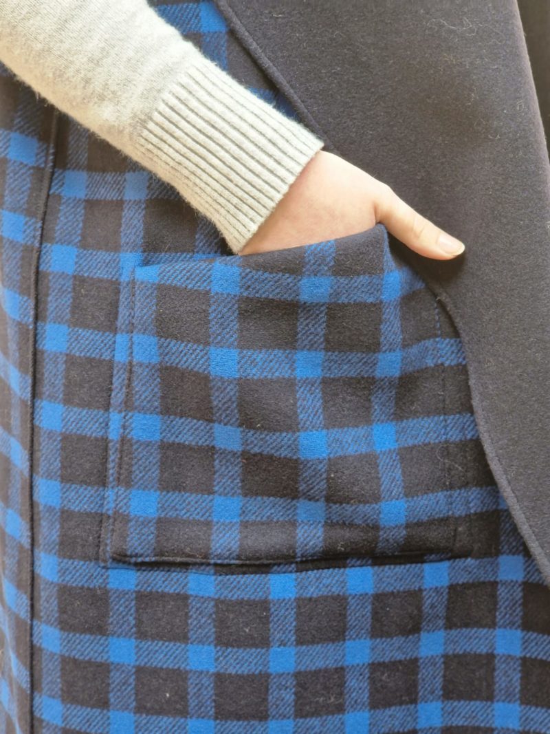 poche manteau carreaux bleus
