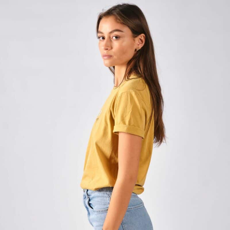 cote t shirt jaune