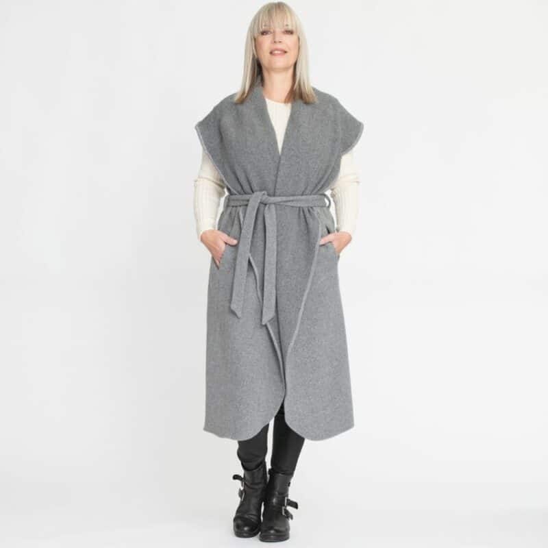 manteau sans manches amour gris