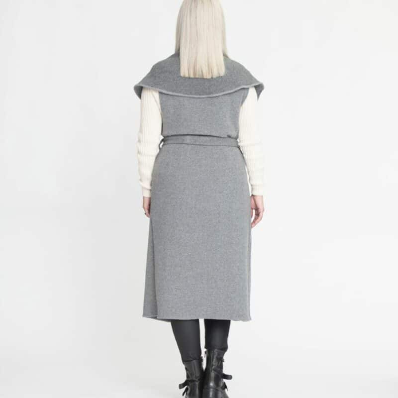 manteau sans manches amour gris