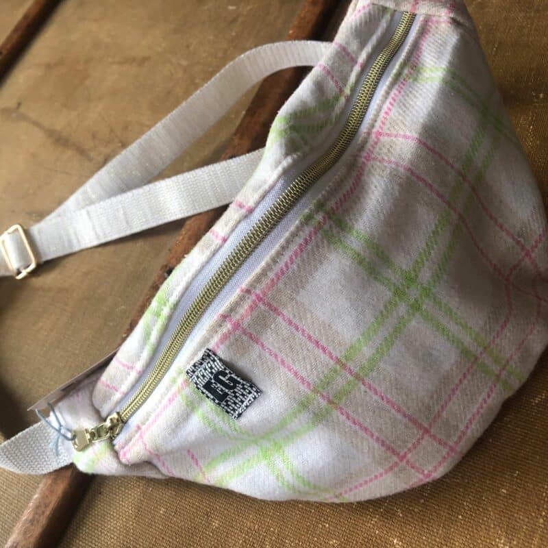 sac banane carreau gris et rose fuchia