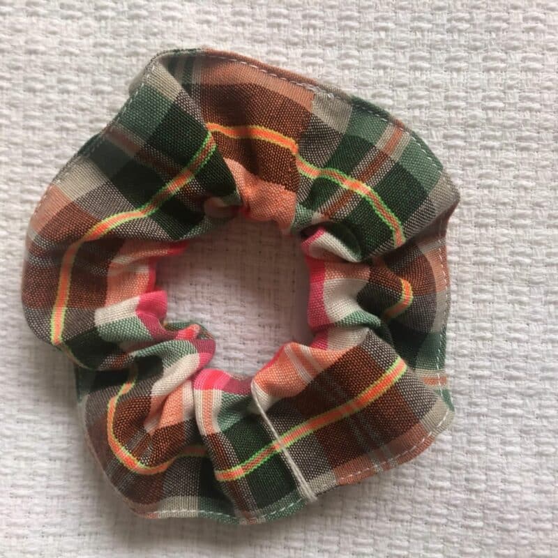 chouchou-madras-carreaux-rose-vert-marron-orange