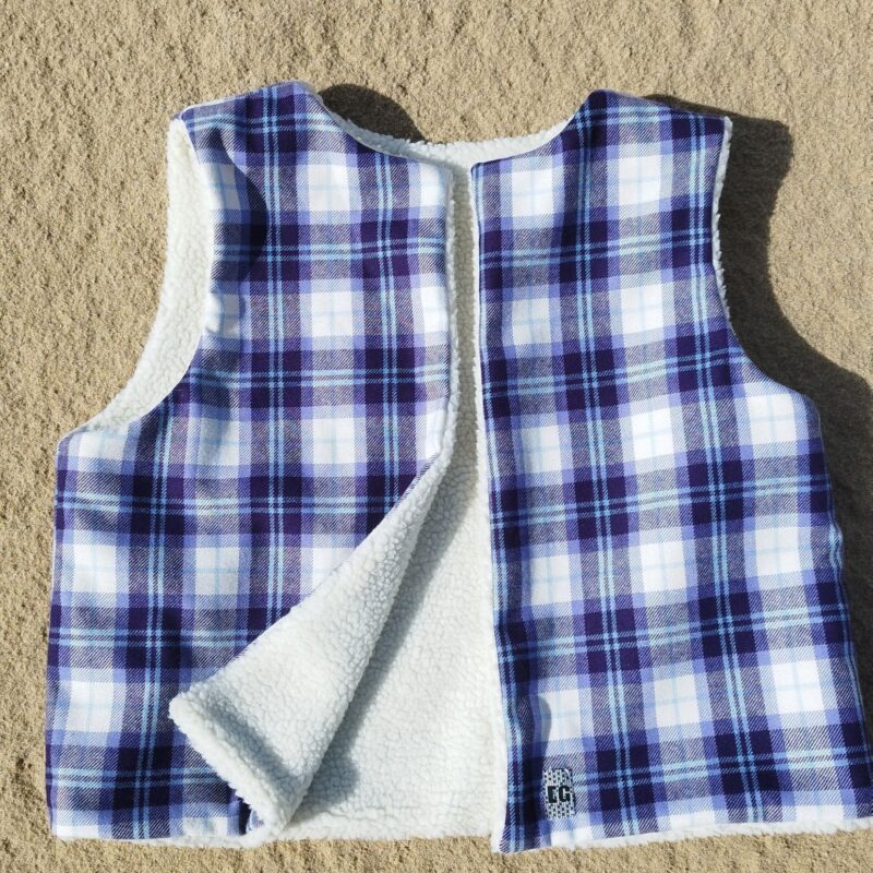 gilet de berger sans manche carreaux violets