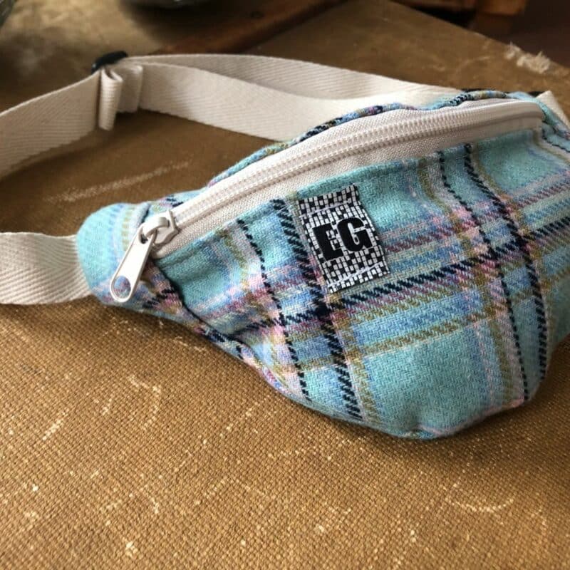 Sac banane carreaux bleu azur enfant
