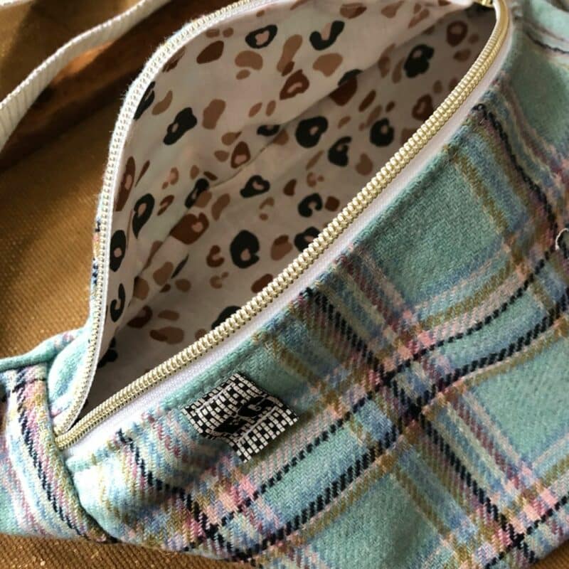Sac banane carreaux bleu azur