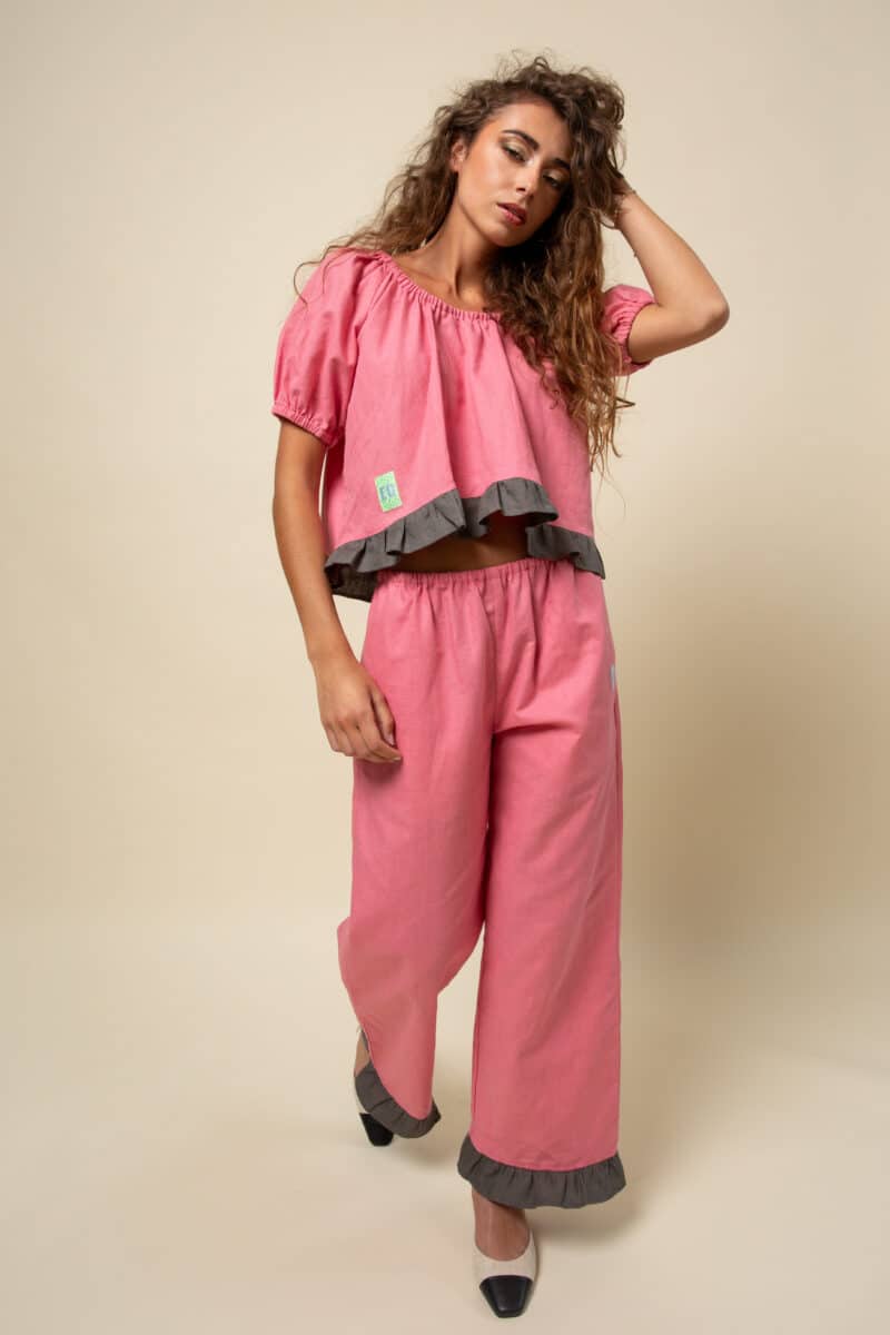 pantalon rose à volants